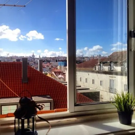 Locals & ホステル リスボン