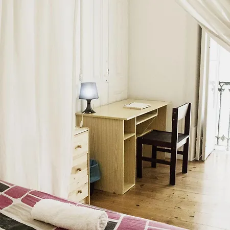 Locals & * リスボン