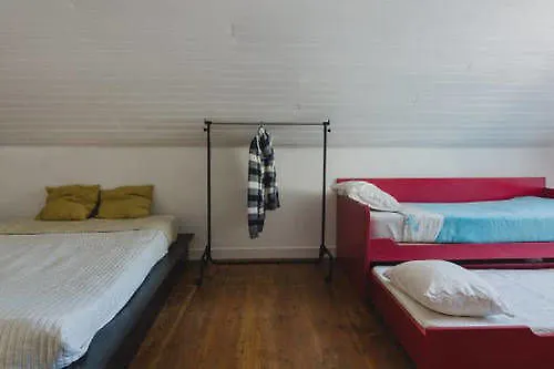 Hostel Locals & Lisbon